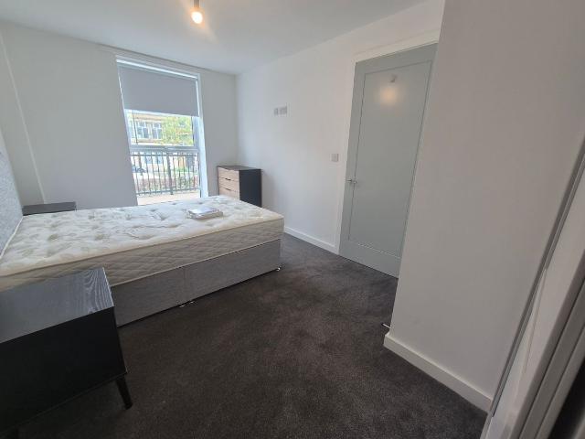 Cow Green, Halifax HX1, 1 bed flat to rent, £895 pcm | PrimeLocation