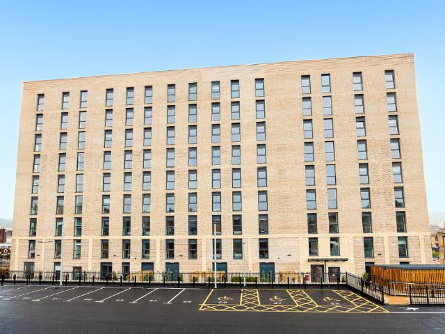 Cow Green, Halifax HX1, 1 bed flat to rent, £950 pcm | PrimeLocation