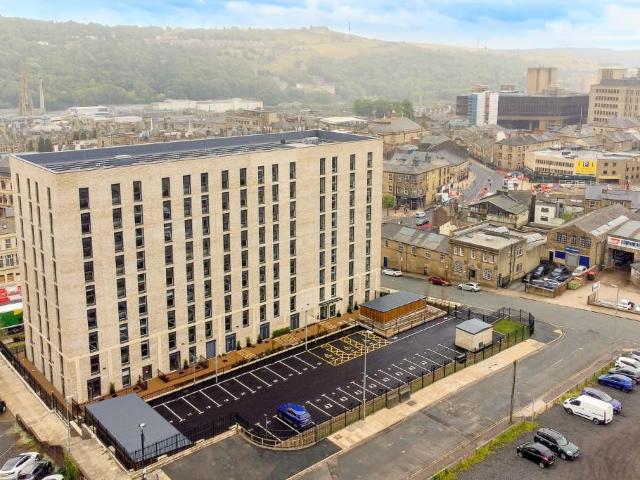 Cow Green, Halifax HX1, 1 bed flat to rent, £950 pcm | PrimeLocation