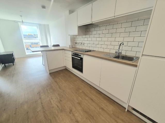 Cow Green, Halifax HX1, 1 bed flat to rent, £950 pcm | PrimeLocation