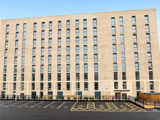 Cow Green, Halifax HX1, 2 bed flat to rent, £1,195 pcm | PrimeLocation