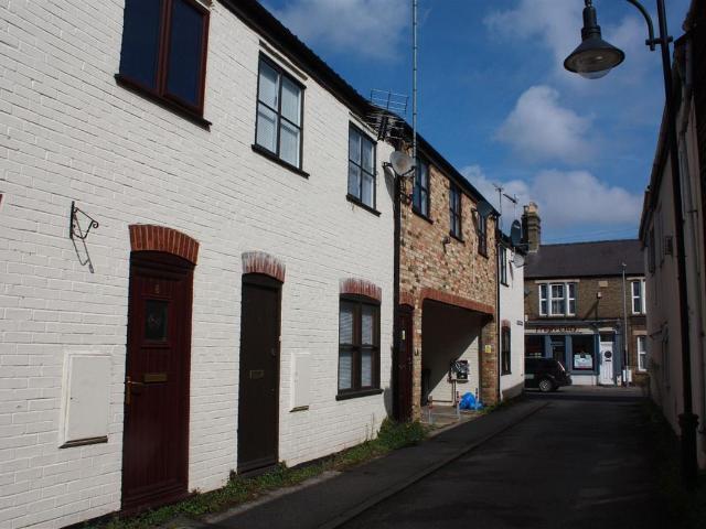 Cow & Hare Passage, St Ives PE27, 2 bed terraced house to rent, £950 pcm | PrimeLocation