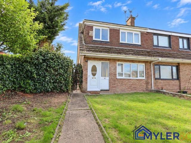 Cowan Way, Widnes, Widnes, WA8 3 bed semi detached house to rent £1,050 pcm £242 pw