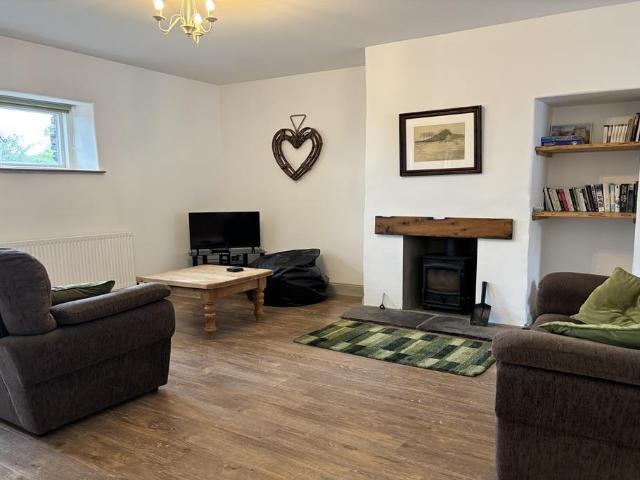 Cowan Head, Near Burneside 2 bed cottage to rent £1,000 pcm £231 pw
