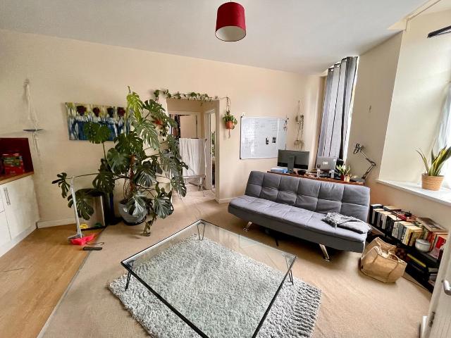 Cowbridge Road East, Cardiff CF5, 2 bed flat to rent, £1,100 pcm | PrimeLocation