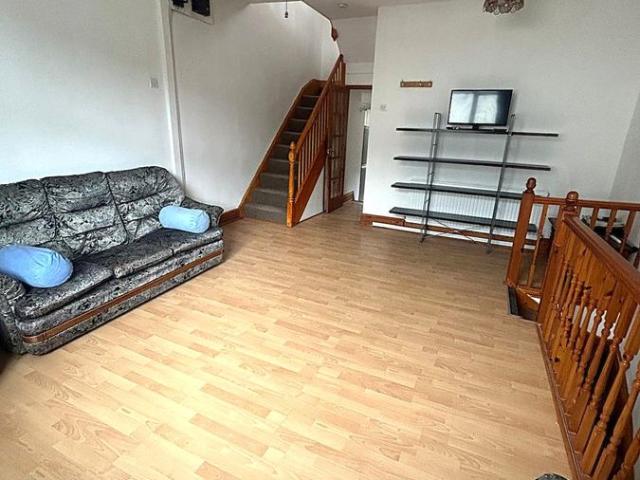 Cowbridge Road East, Cardiff CF11, 2 bed maisonette to rent, £1,100 pcm | PrimeLocation