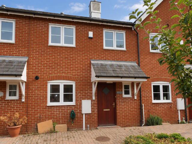 Cowden Close, Cranbrook TN18, 3 bed property to rent, £1,600 pcm | PrimeLocation