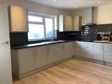 Cowley Crescent, Uxbridge UB8, 5 bed shared accommodation to rent, £4,600 pcm | PrimeLocation