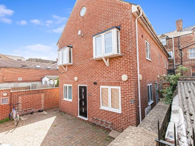 Cowley Road, Oxford OX4, 4 bed shared accommodation to rent, £2,940 pcm | PrimeLocation