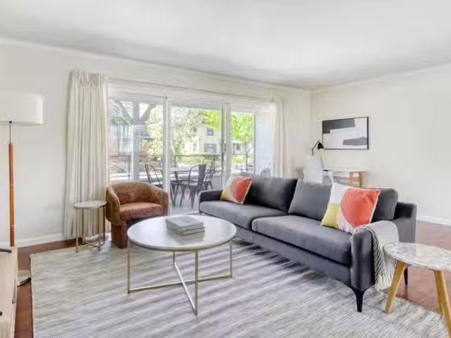Cowper Apartments, 837 Cowper St, University South 2 Bedroom.