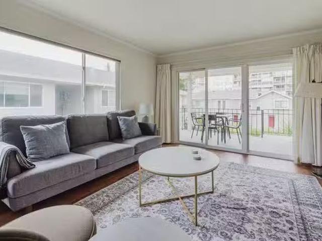 Cowper Apartments, 837 Cowper St, University South 2 Bedroom.