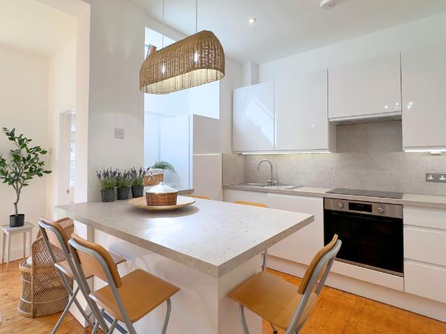 Cowper Avenue, Sutton SM1, 3 bed terraced house to rent, £2,500 pcm | PrimeLocation