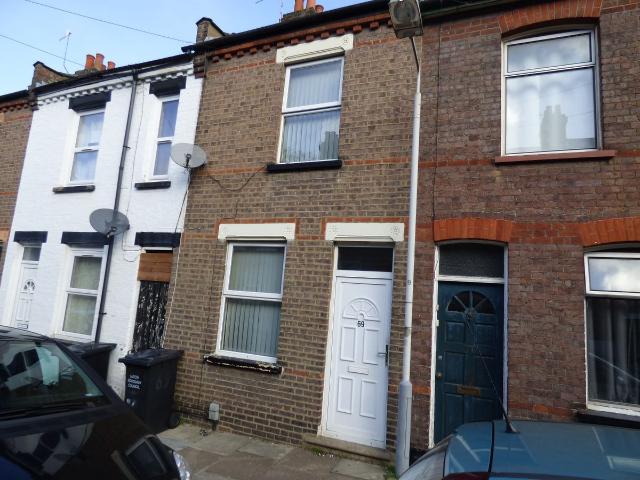 Cowper Street, Luton LU1, 2 bed terraced house to rent, £1,200 pcm | PrimeLocation