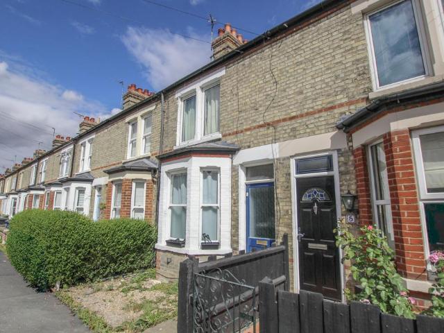 Cowper Road, Cambridge 3 bed terraced house to rent £1,620 pcm £374 pw