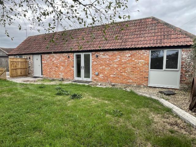 Cowship Lane, Cromhall, Wotton Under Edge GL12, 1 bed semi detached bungalow to rent, £1,200 pcm | PrimeLocation