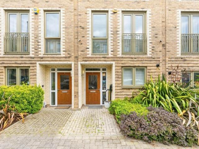 Coxwell Boulevard, London NW9, 3 bed town house to rent, £3,150 pcm | PrimeLocation