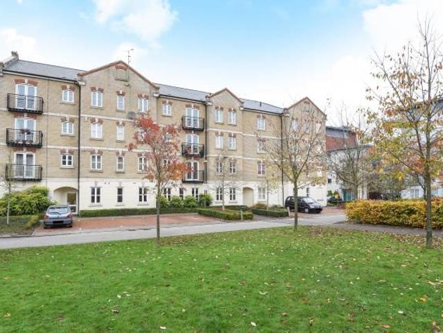 Coxhill Way, Aylesbury HP21, 1 bed flat to rent, £1,100 pcm | PrimeLocation