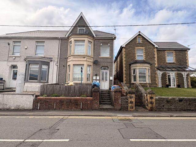 Coychurch road, Pencoed, CF35 5NG Studio to rent £675 pcm £156 pw