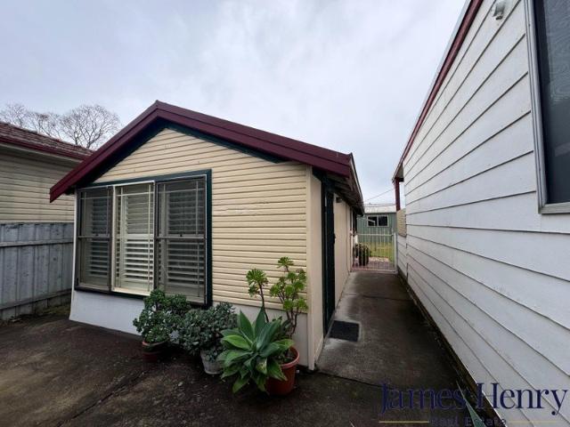 Cozy One Bedroom Studio for Rent!
