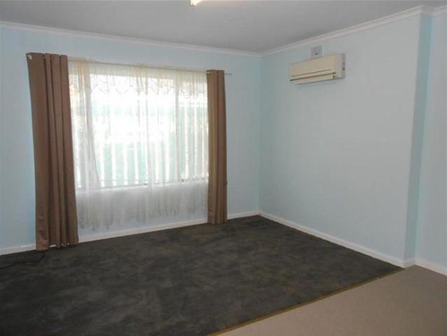 Cozy One Bedroom Unit