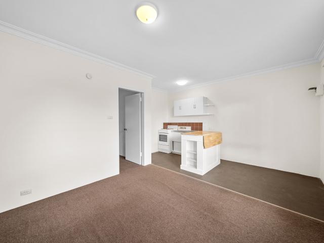 Cozy One Bedroom Unit!