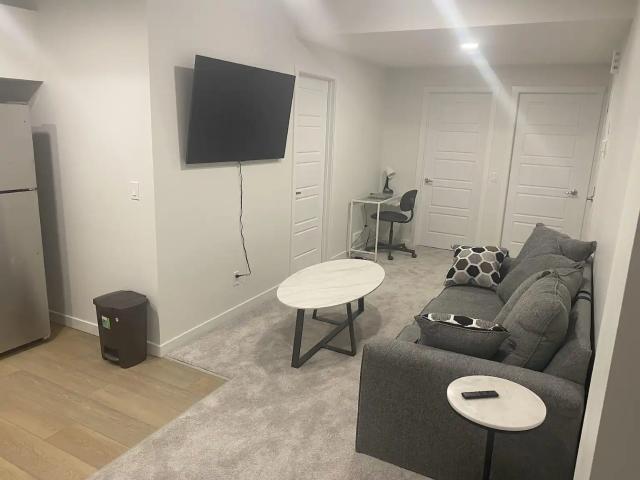 COZY ONE FURNISHED BEDROOM BASEMENT