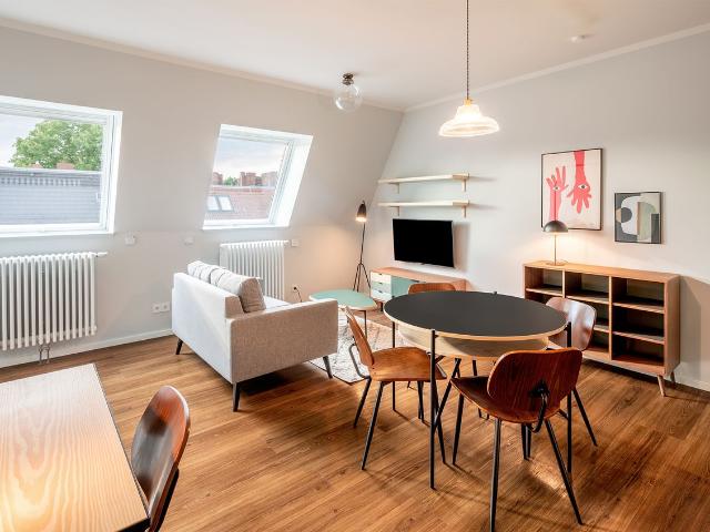 Cozy open ended 2 room apartment with open plan living area at RIX Neukölln, Berlin Amsterdam Apartments for Rent