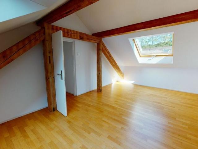 Cozy attic apartment in a quiet location