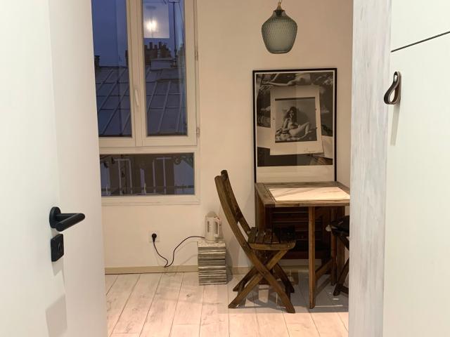 Cozy and bright studio in Montmartre