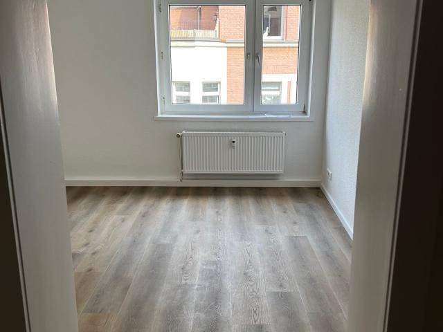 Cozy and central appartement in Duisburg Neudorf, near main station, Duisburg Amsterdam Apartments for Rent