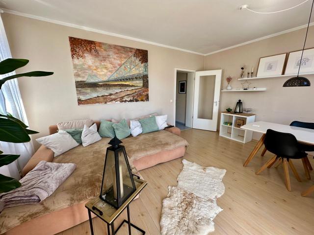Cozy and charming Apartment in Dresden, Dresden Amsterdam Apartments for Rent