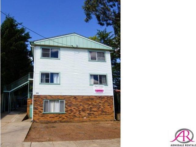 Cozy and Convenient 2 Bedroom Unit in Armidale Schedule a Viewing Today!