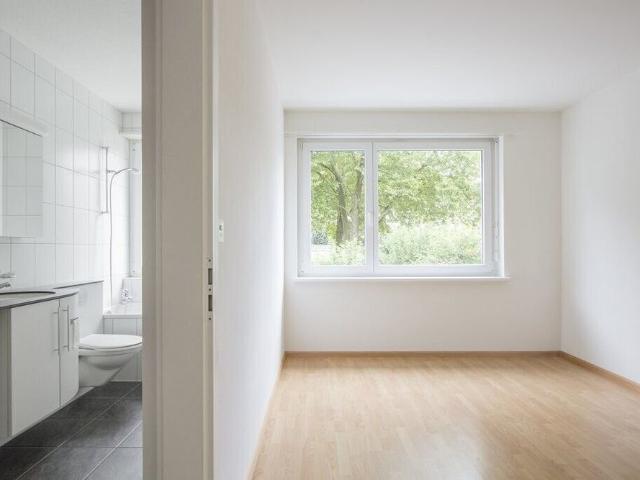 Cozy apartment with balcony, elevator and central location
