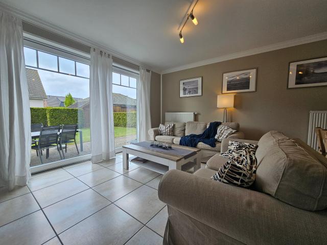 Cozy apartment with garden central and close to the beach