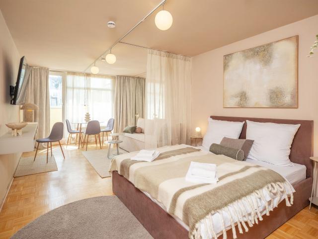 Cozy Apartment with spacious South West Loggia