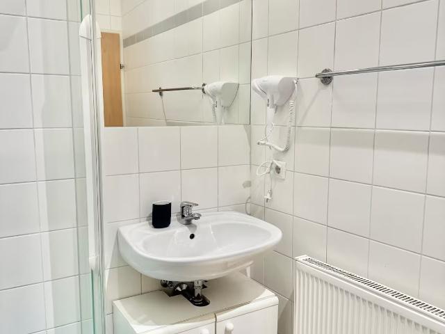 Cozy apartment, centrally located for up to 4 people in Margareten, Vienna Amsterdam Apartments for Rent