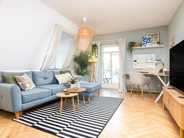 Cozy Apartment direct in the City huge balcony, Dresden Amsterdam Apartments for Rent