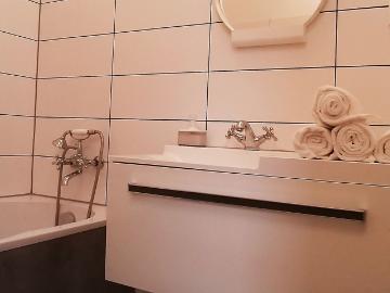 Cozy apartment in the center of Vienna, Vienna Amsterdam Apartments for Rent