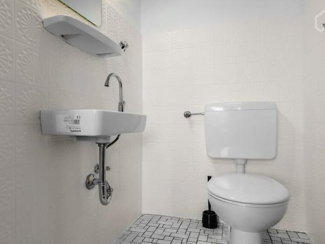 COZY APARTMENT in the Center!, Dusseldorf Amsterdam Apartments for Rent