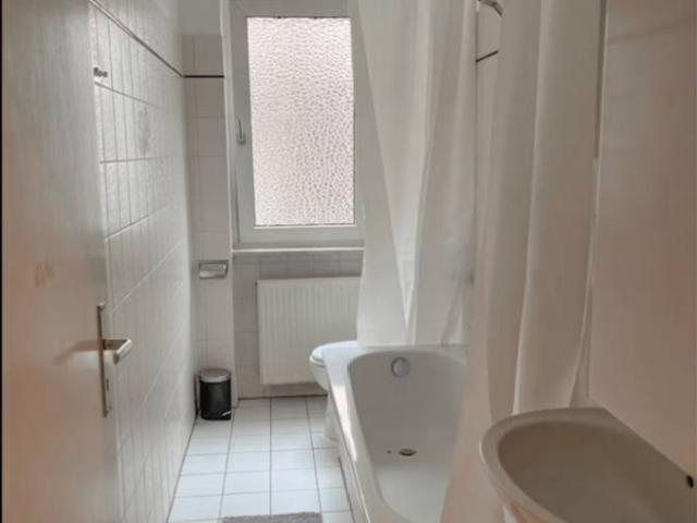 Cozy Apartment in Wiesenau, Frankfurt Amsterdam Apartments for Rent