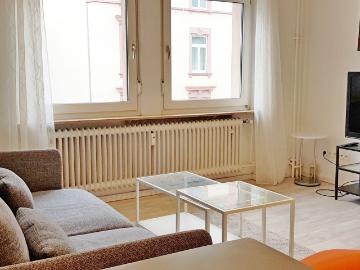 Cozy apartment in great location!