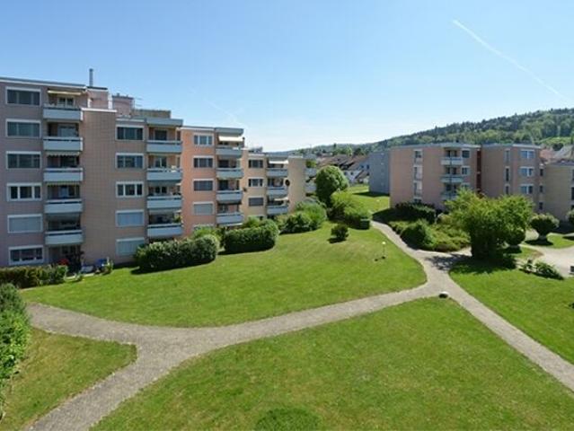 Cozy apartment in green surroundings