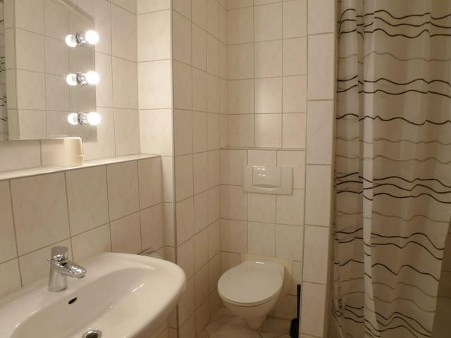 Cozy Apartment in Herne Crange – Ideal for 1 to 2 Guests, Herne Amsterdam Apartments for Rent