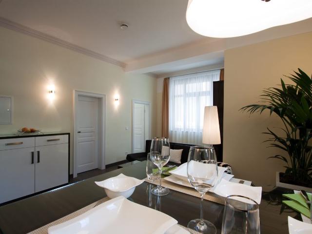 Cozy apartment in Stuttgart Zuffenhausen, Stuttgart Amsterdam Apartments for Rent