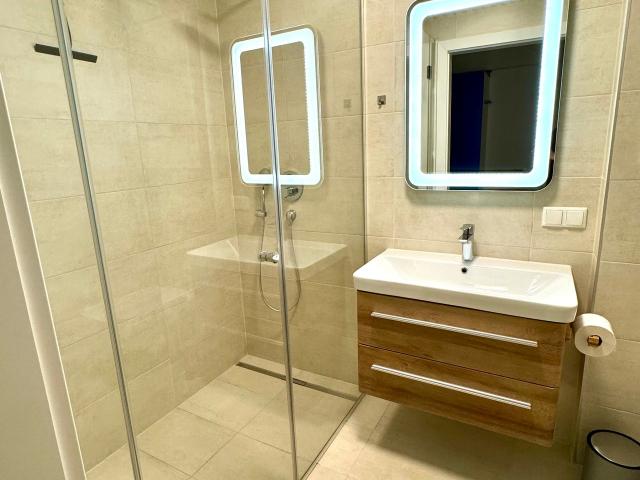 Cozy appartment near Meidling station, Vienna Amsterdam Apartments for Rent