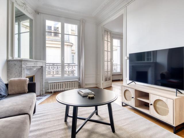 Cozy Batignolles One Bedroom Apartment Awaits!
