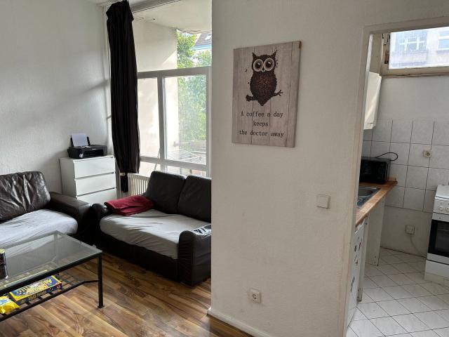 Cozy & beautiful flat conveniently located, Berlin Amsterdam Apartments for Rent