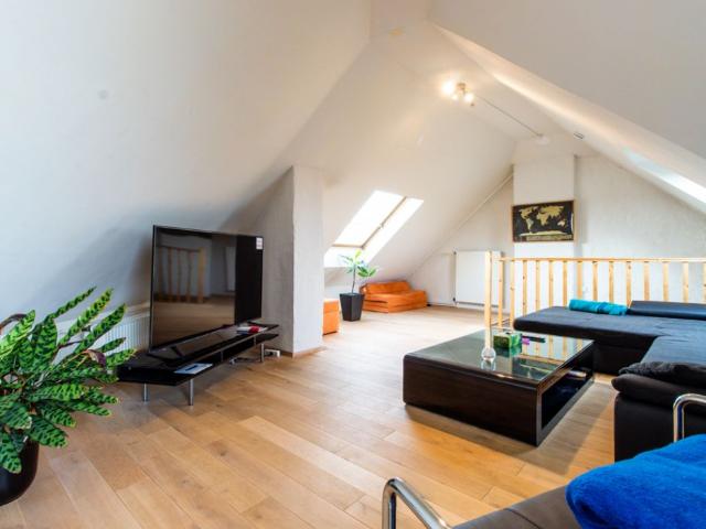 Cozy, bright apartment with nice views, Dusseldorf Amsterdam Apartments for Rent