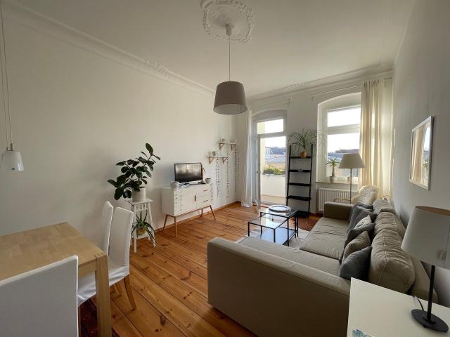 Cozy, bright fully equipped apartment, Berlin Amsterdam Apartments for Rent