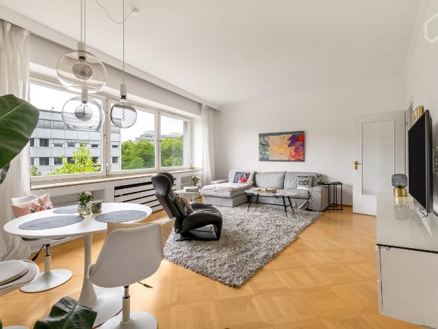 Cozy, bright Loft *, Penthouse Flair*Dellvirtel * in the heart of Duisburg, Duisburg Amsterdam Apartments for Rent